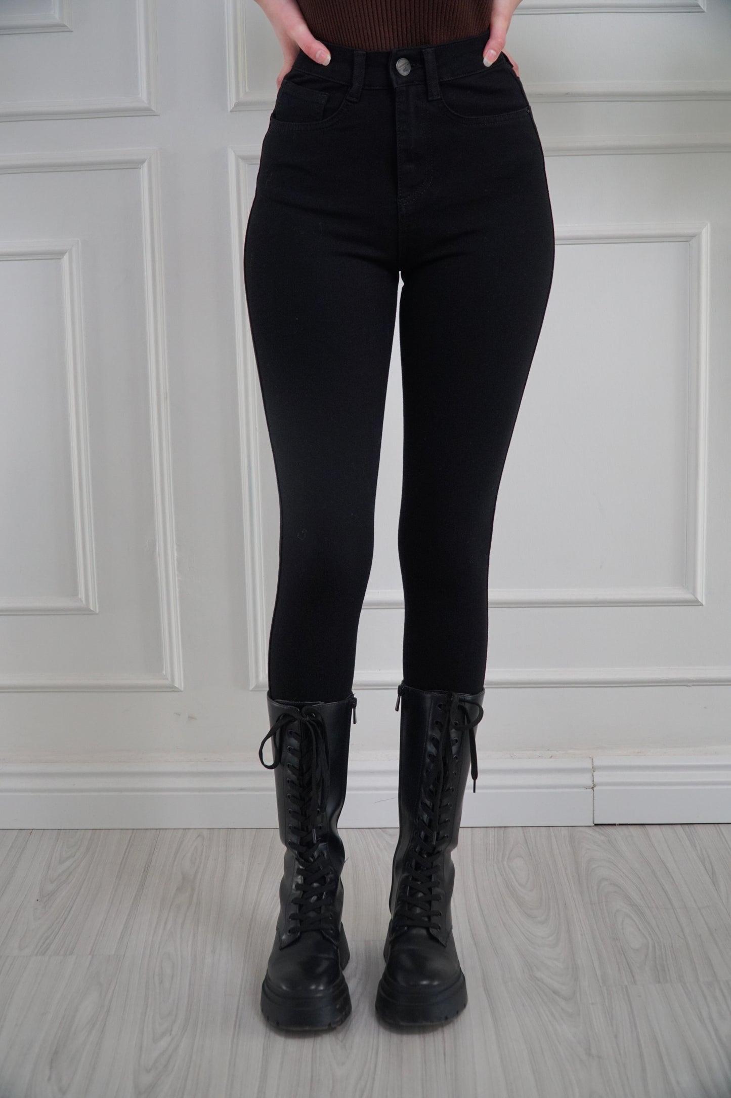 Likralı Siyah Jean